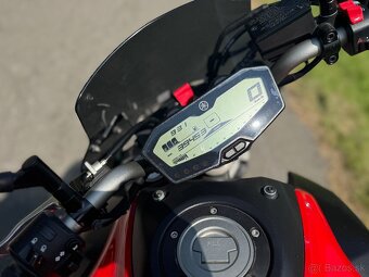 Yamaha MT07 - 3