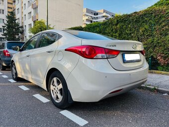 Hyundai Elantra 1.6 96kw, r.v.:2013, 2.majitel, Nova stk - 3