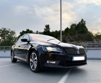 ✅ Škoda Superb III 2,0 TDi L&K - 3