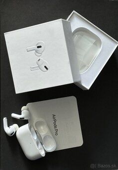 Apple AirPods Pro s MagSafe nabíjacím puzdrom (MLWK3ZM/A) - 3