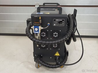 Čistiaci pulzný laser 300W, pulzná energia 5mJ - 3