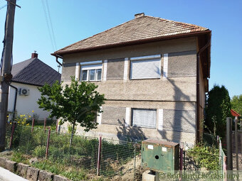 Priestranný dom s veľkou 1767 m² záhradou pre mladú rodinu - 3