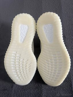 Adidas Yeezy Boost - 3