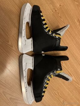 Predám hokejové korčule 38 - 3