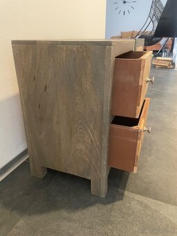 Nočné stolíky - 3