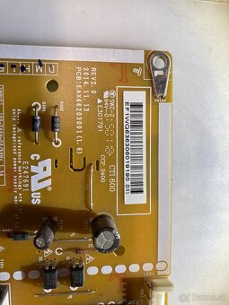 zdroj aj riadiaci modul  SMART LG TV 42lf652v - 3