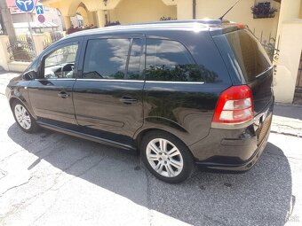 Predám Opel Zafira 1.9.diesel 110kw r.v.2009 - 3