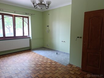 Na predaj 7-izbový 5-bytový dom - 3