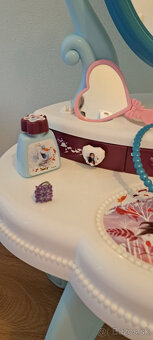 Kozmetický stolík Frozen od Smoby +doplnky Frozen - 3