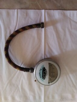 KONEKTA -merac tlaku pneu- TATRA 603 - 3