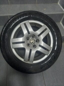 originál disky r15 Volkswagen 4 na zimných pneumatikách - 3