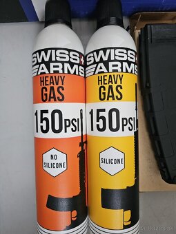 Colt M4 RIS GBBR (plynová) – Cybergun - 3