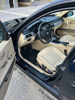 BMW E90 320i (2005) - 3