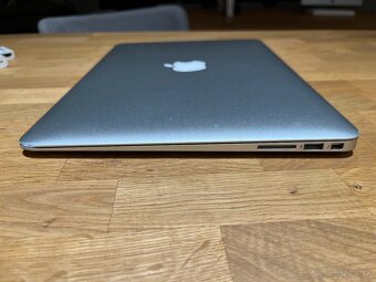 💻 MacBook Air 13″ (2017) – 8 GB RAM, 256 GB SSD, 2 nab. - 3