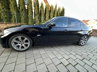 Predám BMW E90 rad 330xi 4x4 190kw - 3