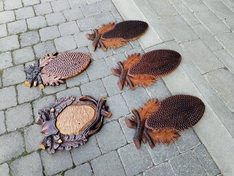 Podložky pod trofeje danielov, Jeleň - 3