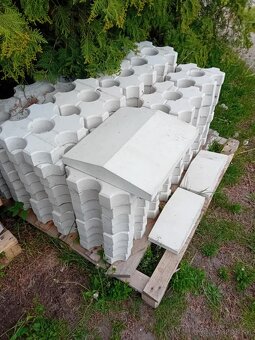 Zatravňovačky, zámková dlažba - 3