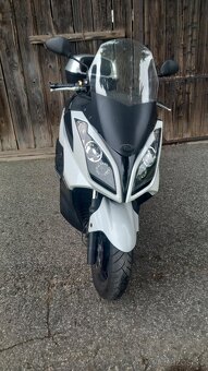 Kymco 300i Downtown - 3