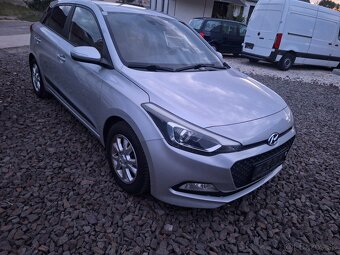 HYUNDAI I20 BENZIN ROK 2016 92000 km Možný leasing - 3