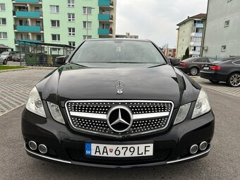 Mercedes E W212 220D - 3