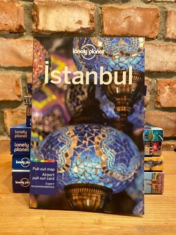 Knižní sprievodcovia z rady Lonely Planet - 3