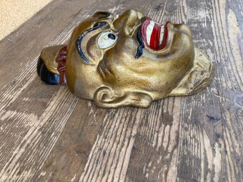 Stará litinová maska - 3