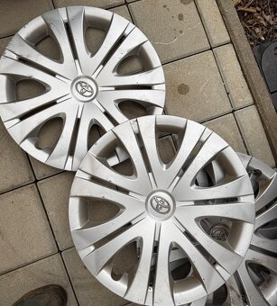 Plechové disky R16 + puklice – Toyota Auris – 5×114,3 - 3