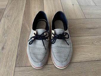 Pánske tenisky Lacoste č. 42 - 3