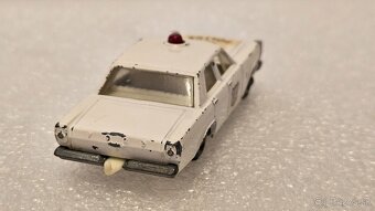 Matchbox Ford Galaxie 1966 - 3