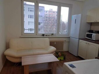 Na prenájom 1 izbový byt Prievidza - 3