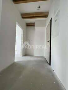 NOVOSTAVBA: 2i podkrovný byt; 56,56 m2; Malachov-Medvedica;  - 3