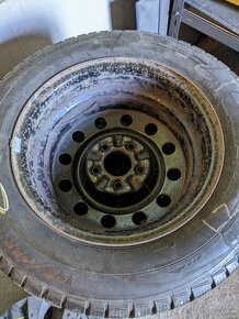 Plechové disky R15 - 5x114,3 so zimnými pneu + puklice - 3