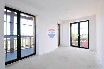 PREDAJ, 2-izbový byt, balkón, 60 m2 + Parking, Stará Lesná,  - 3