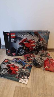 LEGO Technic 42107 Ducati Panigale V4 R – kompletný set s kr - 3