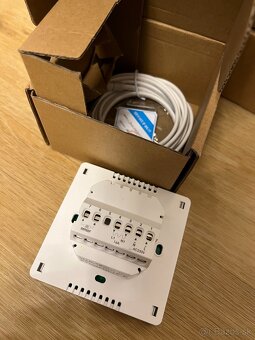 Termostat 16A 240V s tyzdnovym programovanim - 3