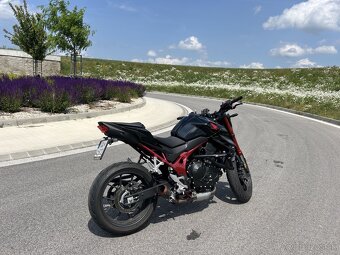 Honda Hornet 750 2023 - 3