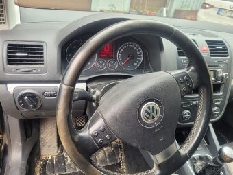 Volkswagen golf 5 1.9 TDI 77kv - 3