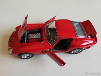 1:18 FERRARI 250 GTO - 3