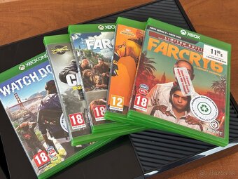 Xbox One model 1540 - 3