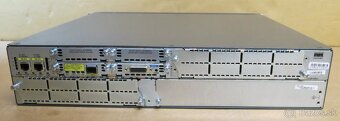 Cisco 2821 - 3