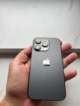 iPhone 14 PRO pokazeny displej - 3