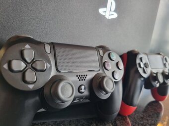 Playstation 4 Pro 1TB + Hry - 3