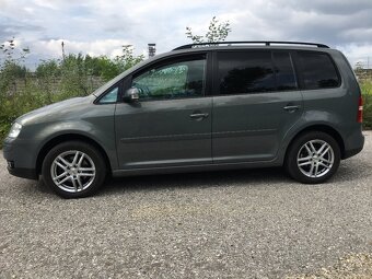 Volkswagen Touran 1.6 FSI 85Kw - 3