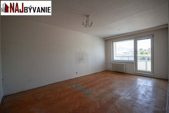 Pôvodný stav - Veľký 2i 68m2 + loggia na sídlisku Roveň - 3
