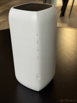 Zyxel NR5103EV3 5G Indoor Router - 3