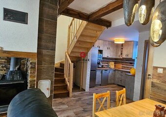 REKREAČNÁ CHATA PRI VINIANSKOM JAZERE – len 2 minúty pešo od - 3