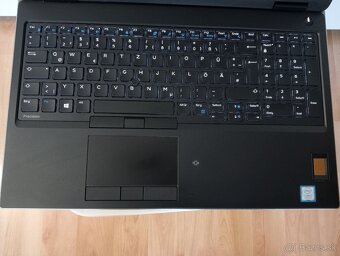 predám Dell precision 7530, 32gb ram , Intel core i7 ,ssd - 3