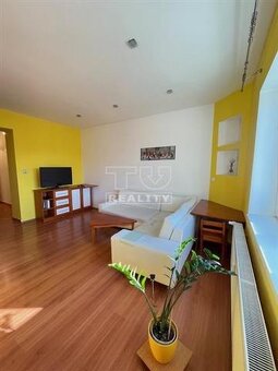 PREDANÝ- EXKLUZÍVNE 2 IZBOVY BYT , Žilina , 47,2m2 - 3