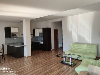 2 izbový luxusný byt s veľkou terasou - 3