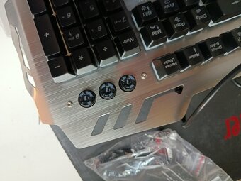 herna klavesnica RedThunder K900 50€ - 3